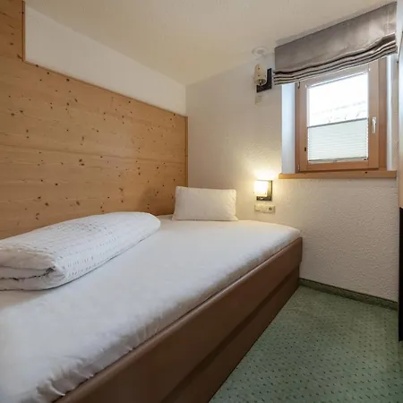 Konukevi Schoenblick - Gurgl 4*