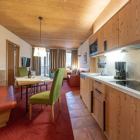 Konukevi Schoenblick - Gurgl 4*