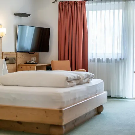 Πανσιόν Schoenblick - Gurgl 4*
